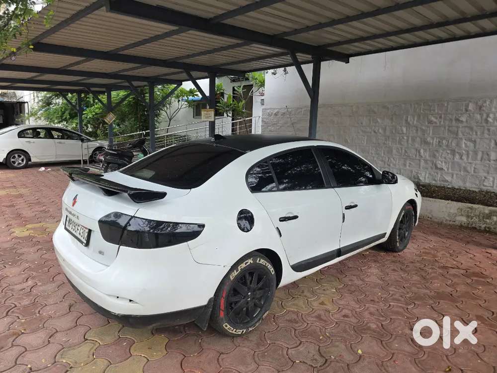 Renault Fluence Diesel Manual 2012