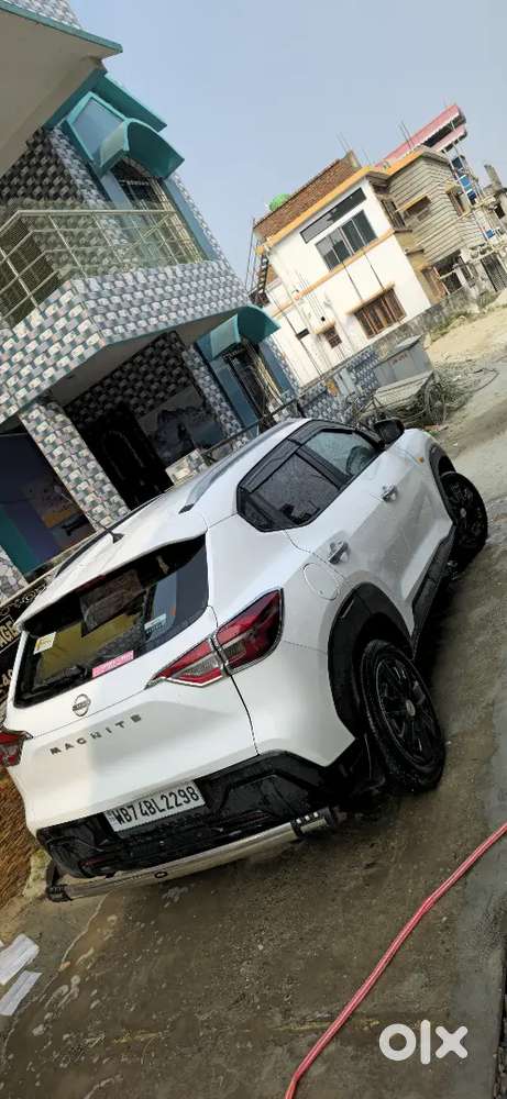 One Hand Car , Extra Boofer Attched