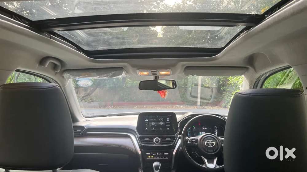 Toyota Urban Cruiser Hyryder 1.5 V Hybrid, 2023, Petrol