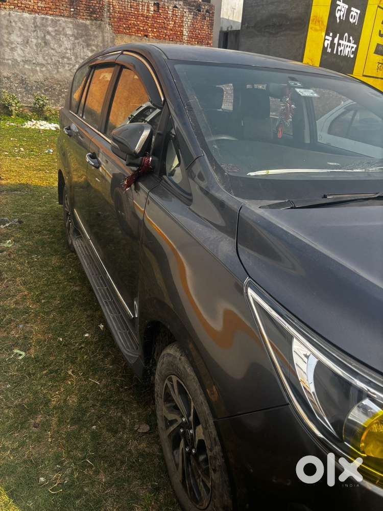 Toyota Innova Crysta