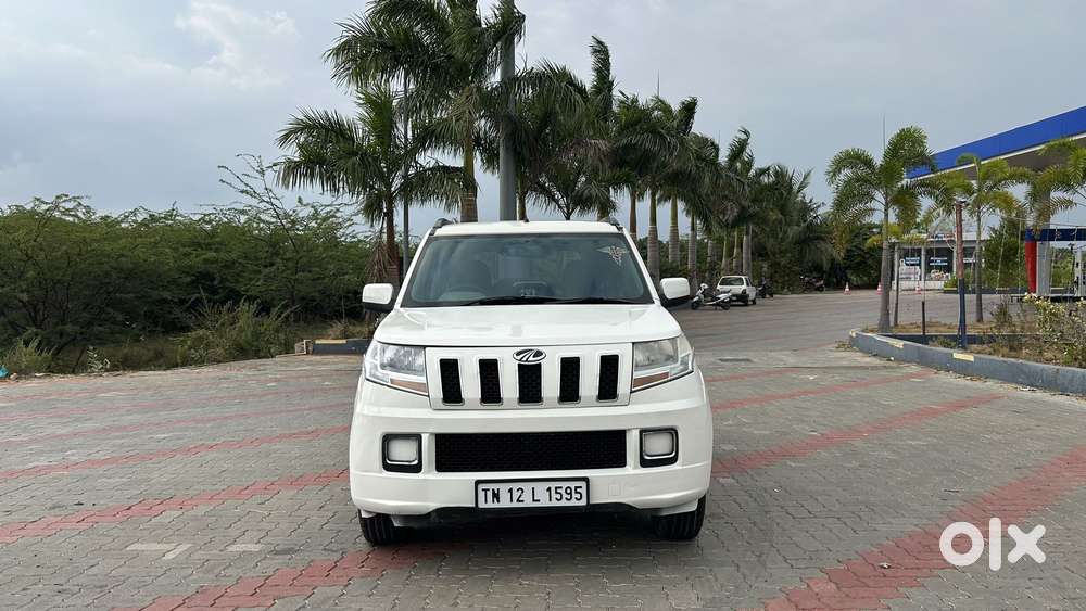Mahindra Tuv 300