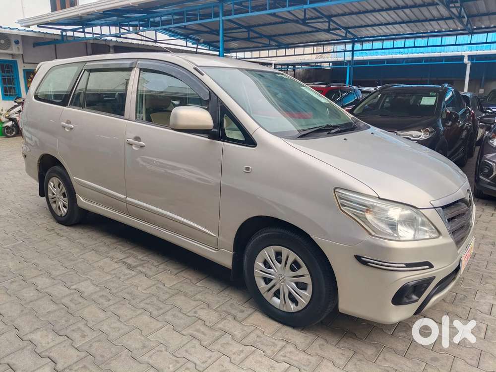 Toyota Innova 2.5 Gx 7 Str Bs-iii, 2014, Diesel