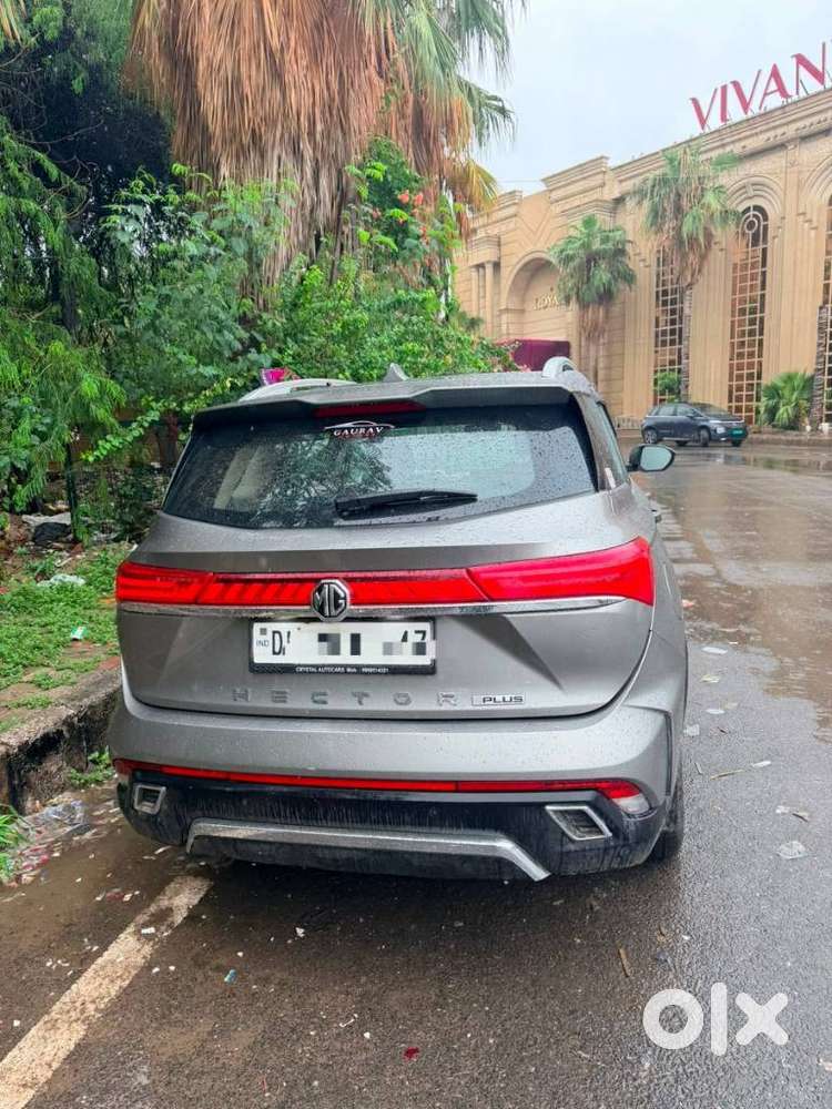 Mg Hector Plus Sharp Pro 1.5 Turbo Petrol Cvt 7 Str, 2024, Petrol