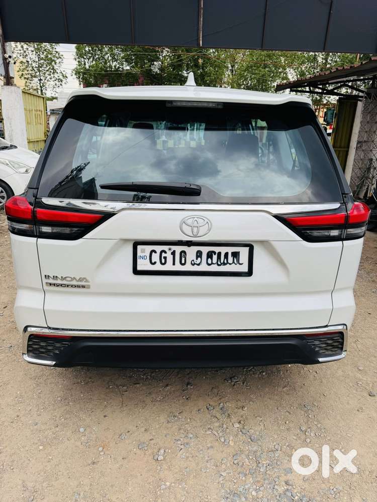 Toyota Innova Hycross 2.0 Gx 8 Str, 2026, Petrol