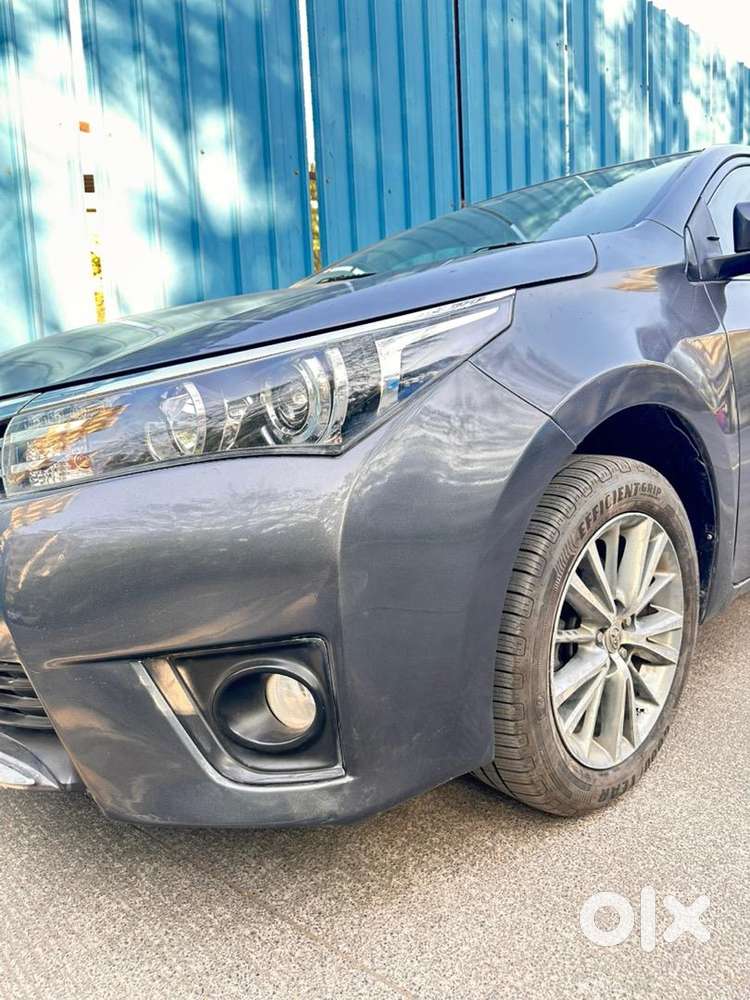 Toyota Corolla Altis Gl 2015 (top Model)