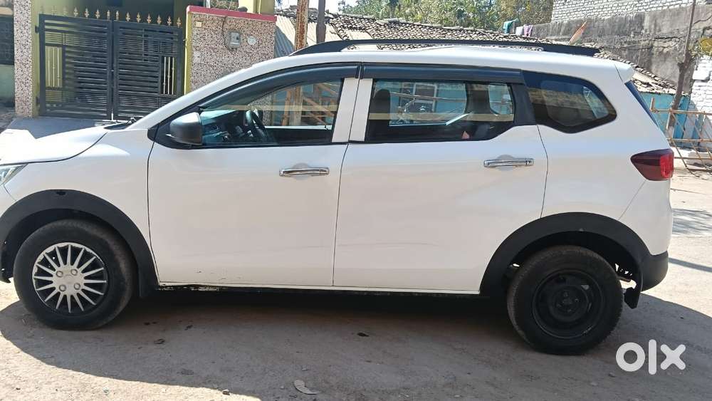 Renault Triber 1.0 Rxe, 2021, Petrol