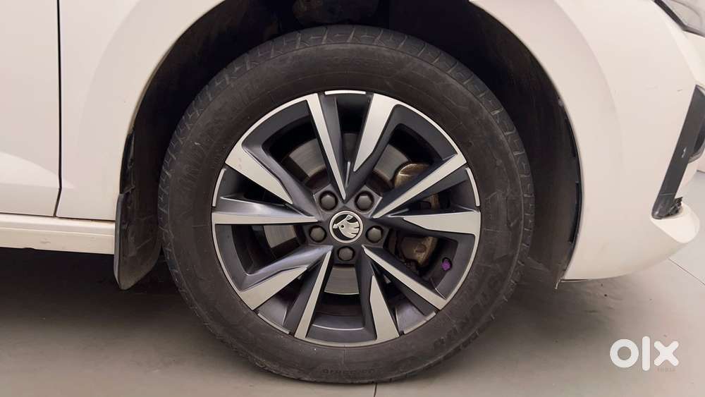 Skoda Slavia Style 1.5l Tsi Dsg, 2022, Petrol