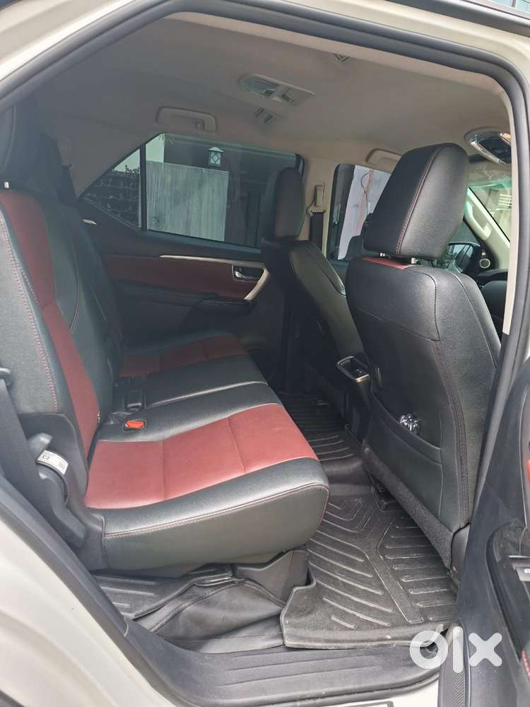 Toyota Fortuner 2.8 Legender 4x4, 2025, Diesel