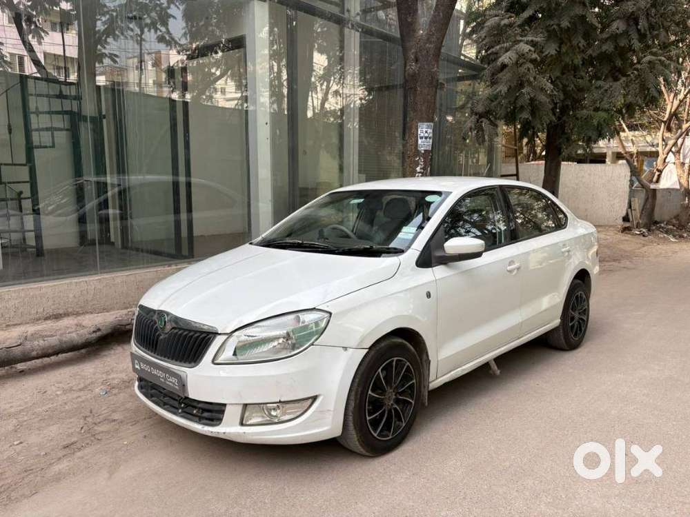 Skoda Rapid 1.6 Mpi Ambition, 2012, Diesel