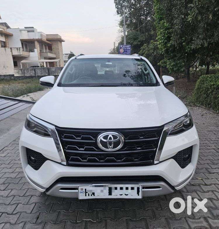 Toyota Fortuner 4x2 At 2.8 Diesel, 2022, Diesel