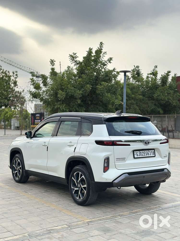 Toyota Urban Cruiser Hyryder 1.5 V Hybrid, 2024, Cng & Hybrids