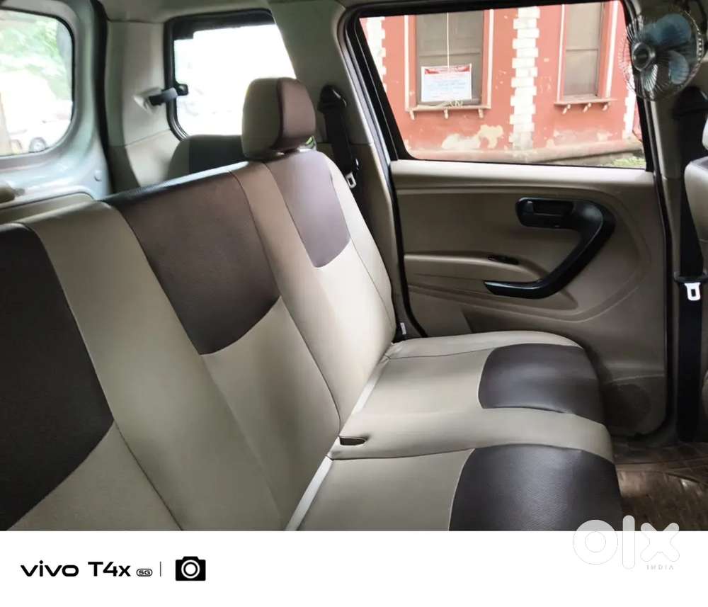 Mahindra Tuv 300 2017