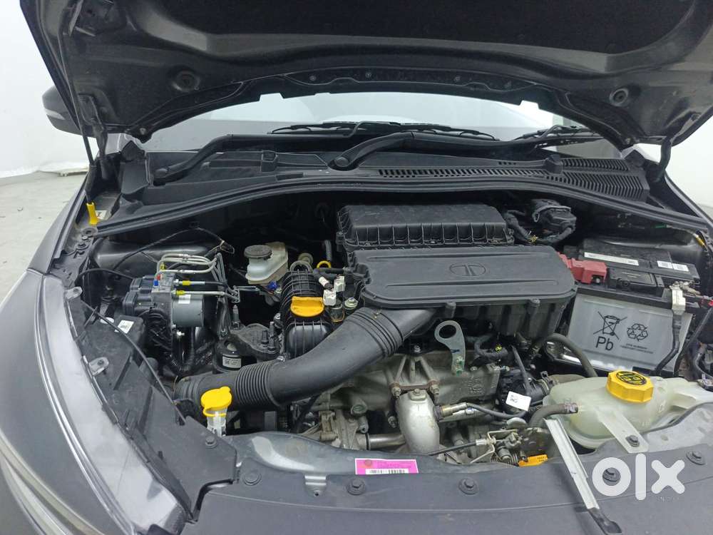 Tata Tiago 1.2 Revotron Xta, 2025, Petrol