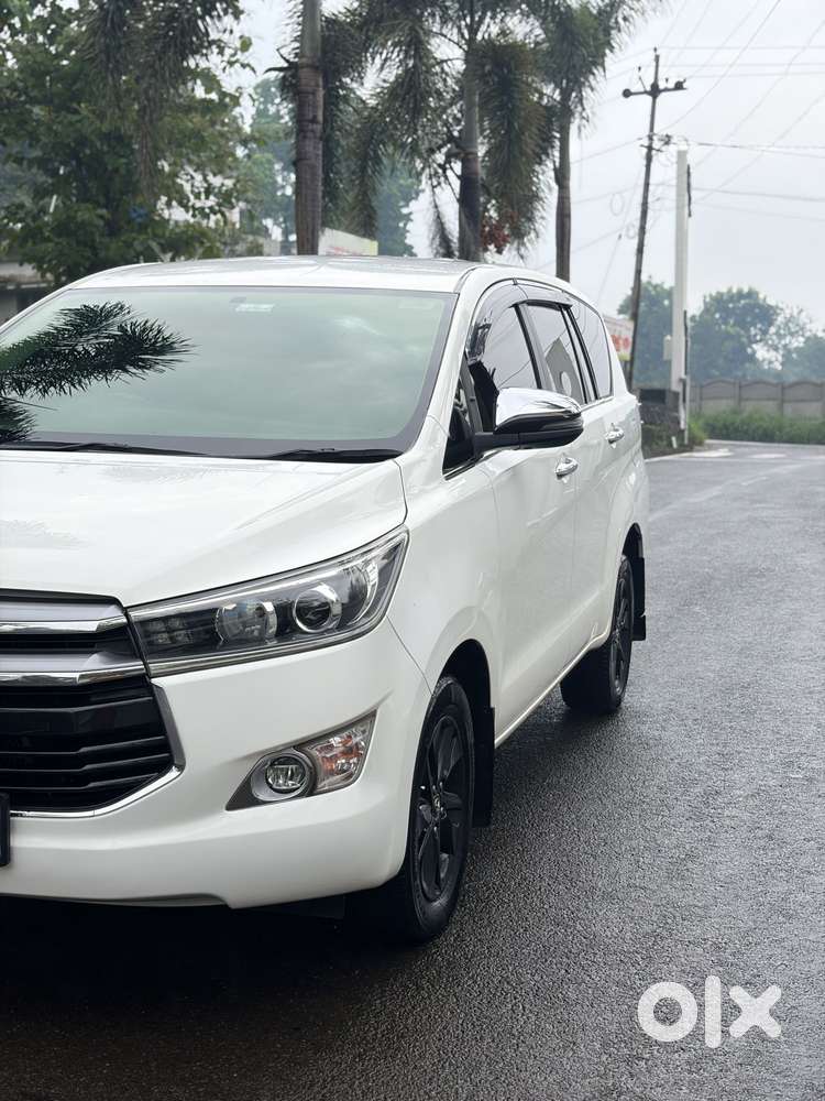 Toyota Innova Crysta 2.4 V 7 Str, 2019, Diesel