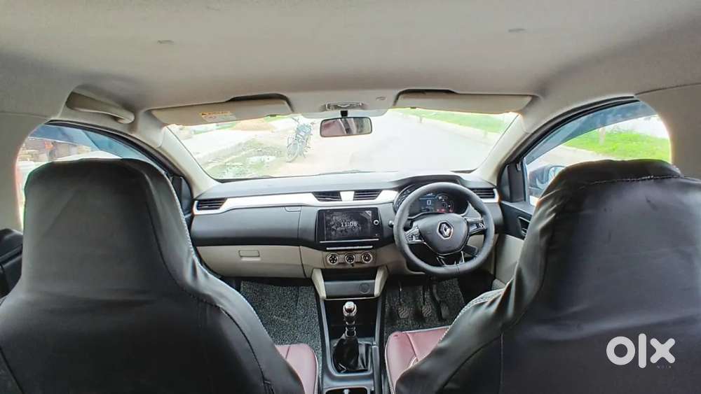Renault Triber Rxz, 2022, Petrol