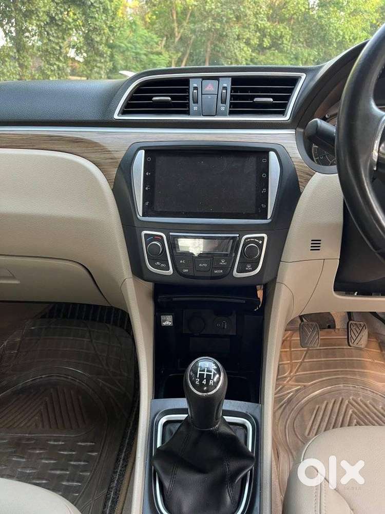 Maruti Suzuki Ciaz 1.5 Alpha Shvs Amt, 2022, Petrol