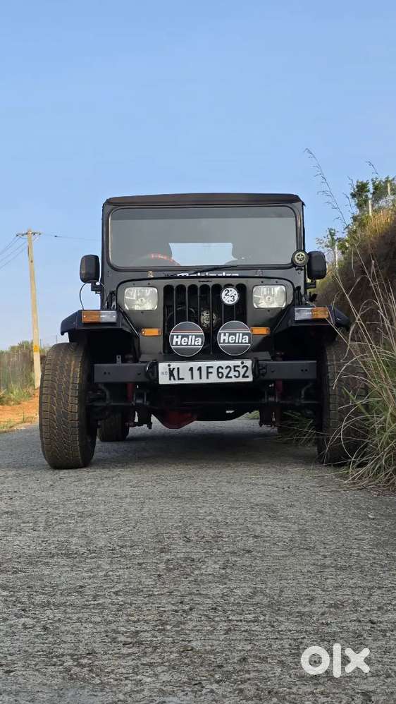 Mahindra Jeep