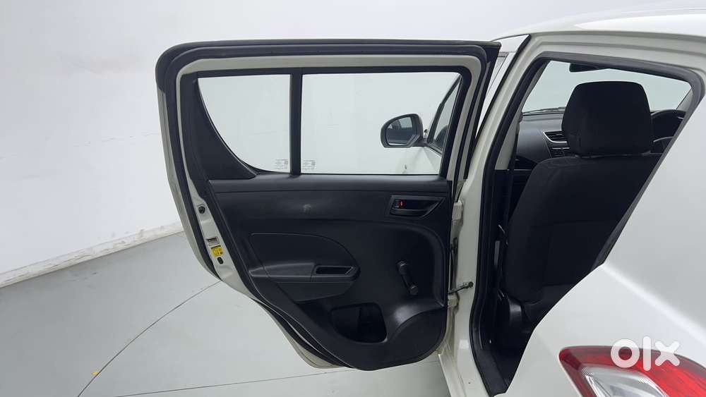 Maruti Suzuki Swift 1.2 Lxi (o), 2015, Petrol