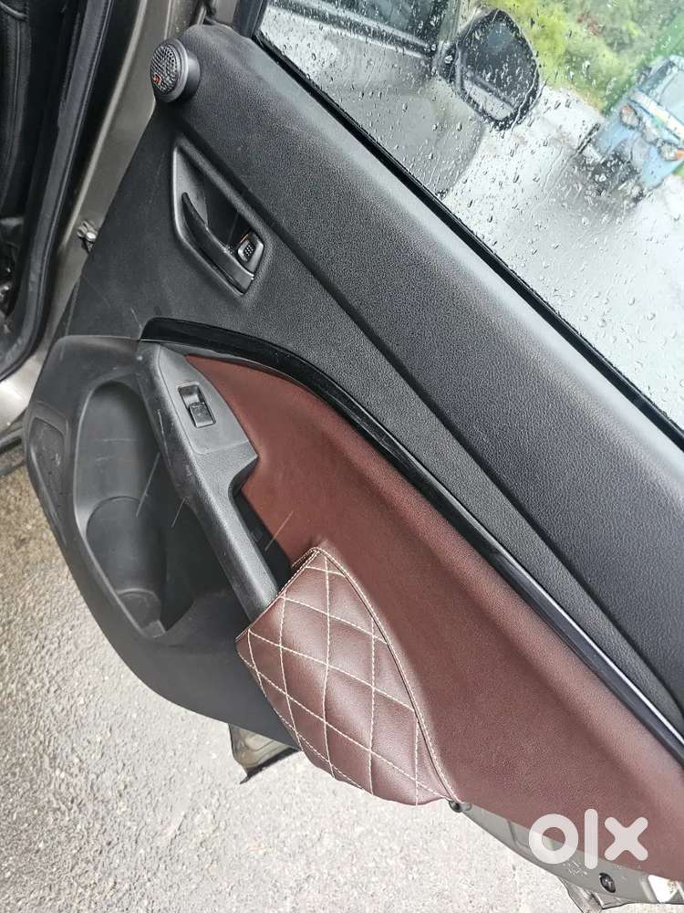Maruti Suzuki Brezza 2025 Cng & Hybrids 25500 Km Driven