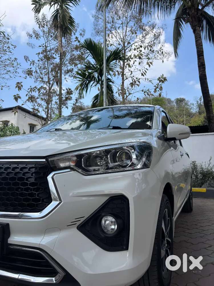 Toyota Rumion 2024 Petrol 42924 Km Driven