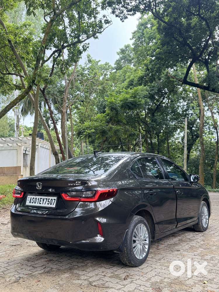 Honda City 1.5 V 5th Gen I-vtec Mt, 2022, Petrol