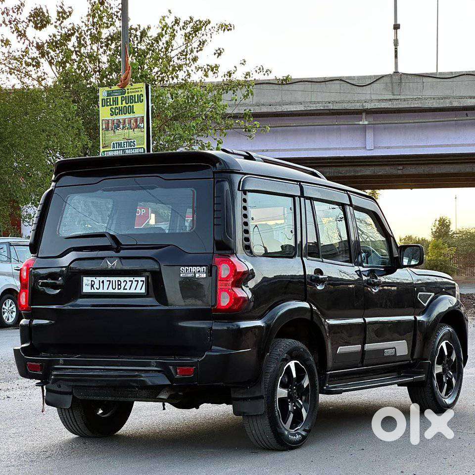 Mahindra Scorpio S10, 2017, Diesel
