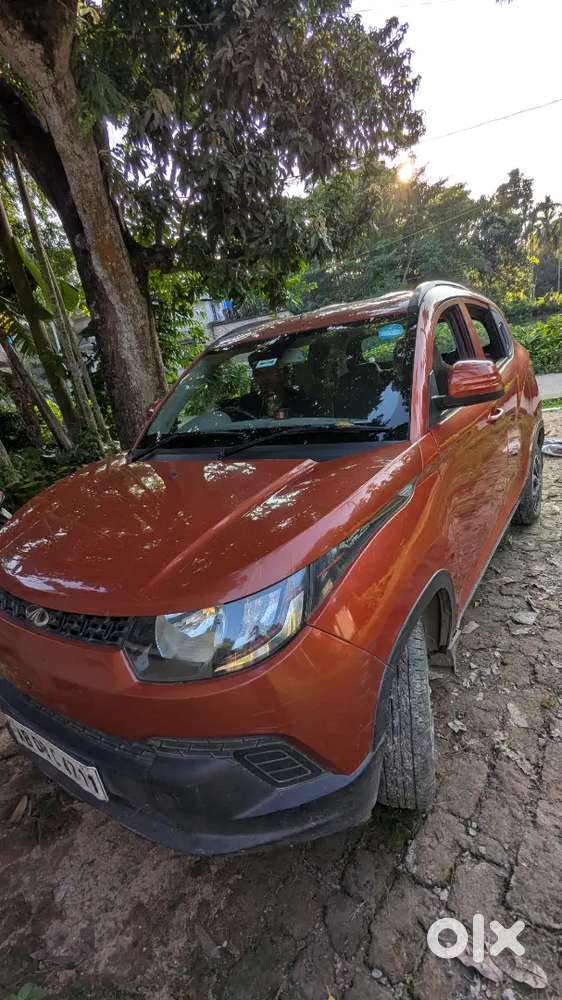 Mahindra Kuv 100 K4 2016 Petrol Good Condition