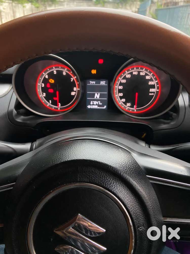 Maruti Suzuki Swift Vvt Zxi, 2022, Petrol