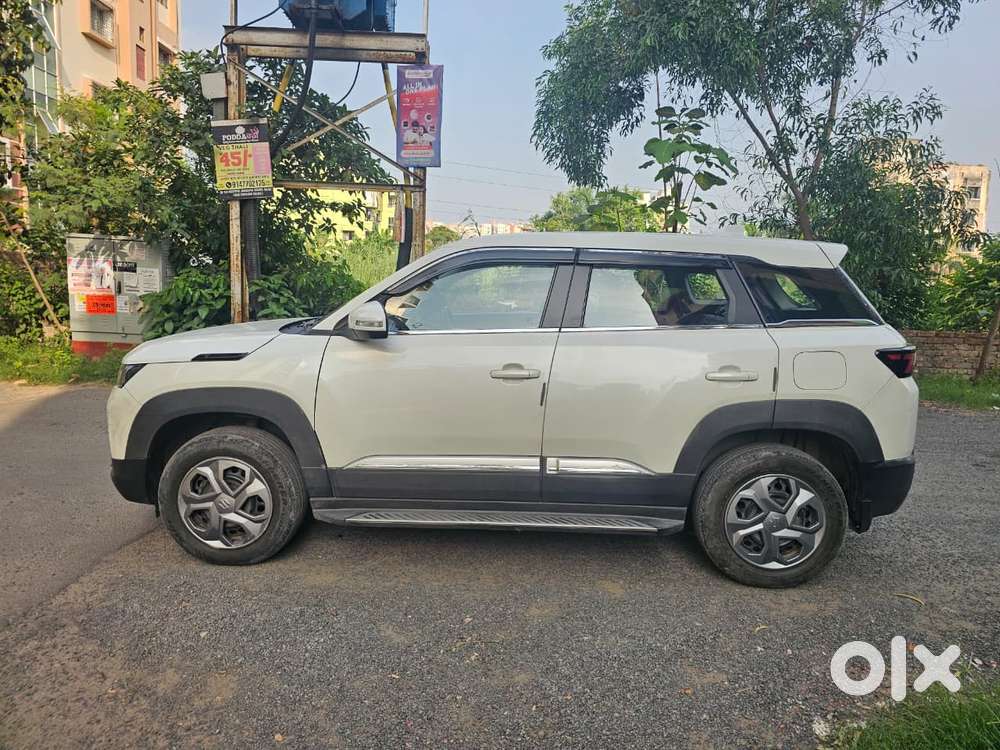 Maruti Suzuki Brezza 1.5 Lxi Smart Hybrid, 2023, Petrol