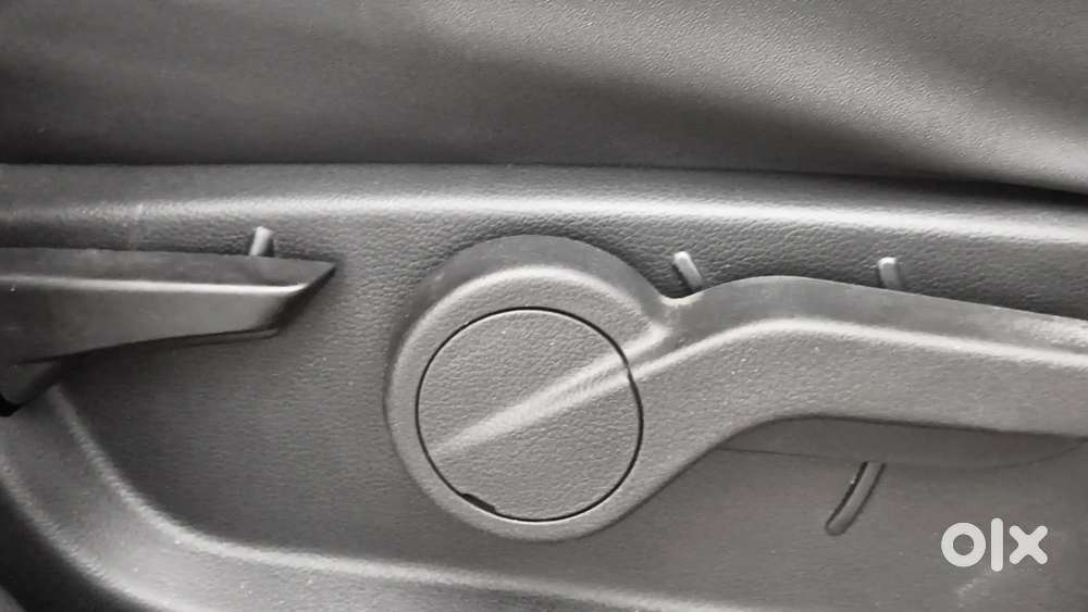 Mahindra Thar Lx Hard Top Petrol Mt 4wd, 2022, Petrol