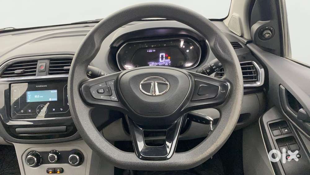 Tata Tiago 1.2 Revotron Xt, 2020, Petrol