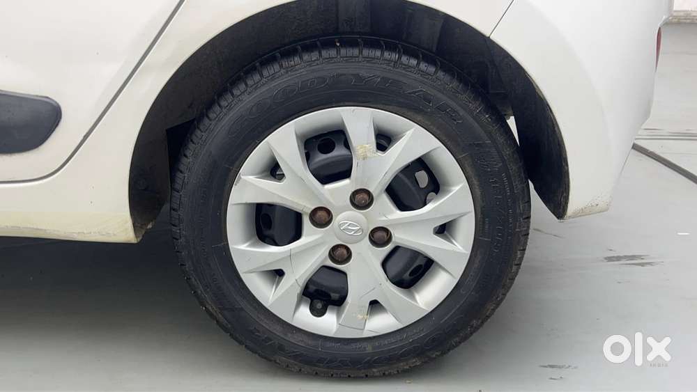 Hyundai Grand I10 1.2 Kappa Sportz, 2015, Petrol