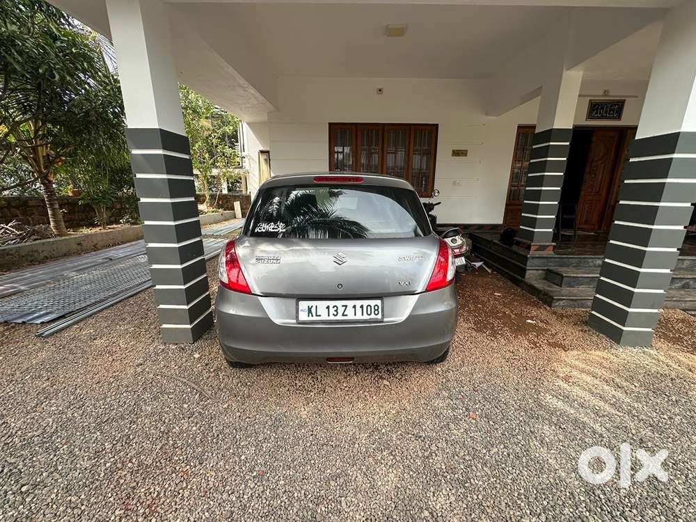 Maruti Suzuki Swift Petrol 2012
