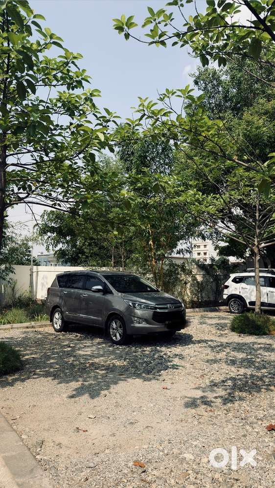 Toyota Innova Crysta Diesel 2016