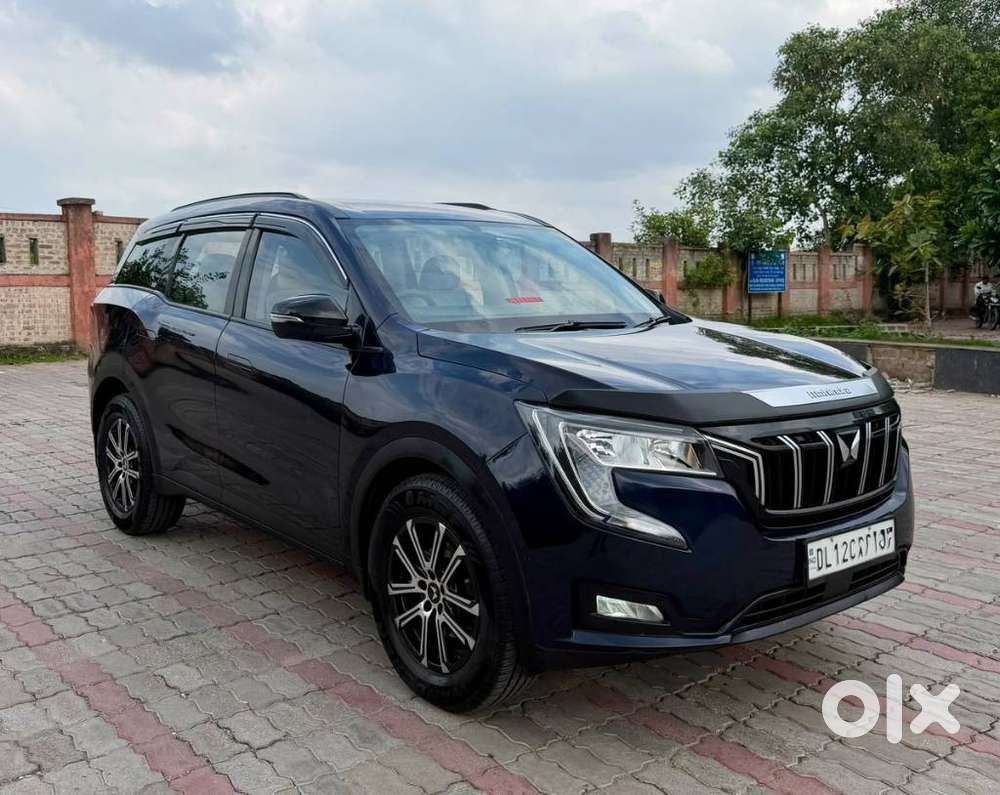 Mahindra Xuv700 2.0 Ax 5 Petrol Mt Str, 2024, Petrol