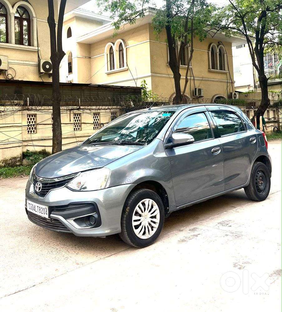 Toyota Etios Liva V Limited, 2017, Petrol