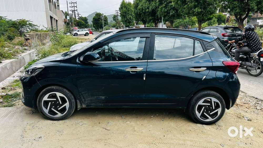 Hyundai Petrol Manual 2023