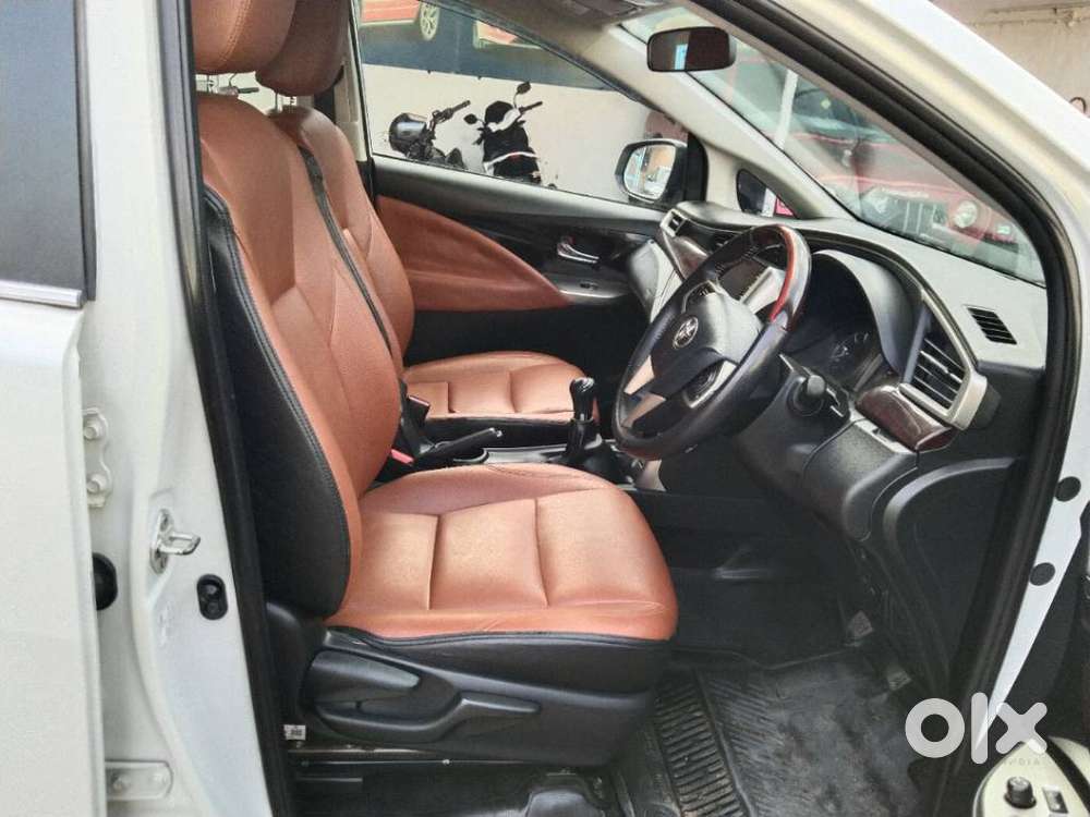 Toyota Innova Crysta 2.4 V 8 Str, 2023, Diesel