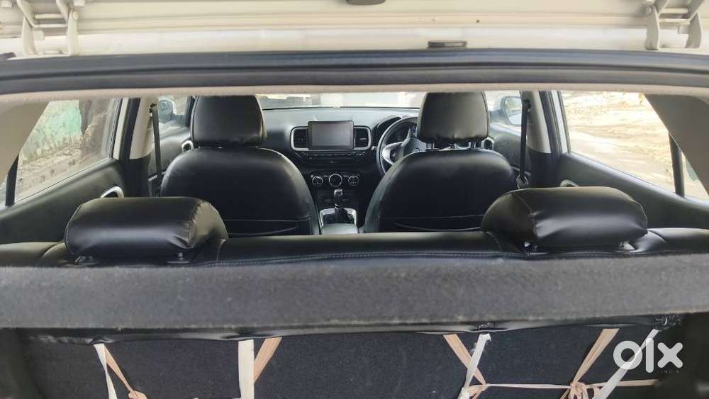 Hyundai Venue 1.2 S Plus, 2022, Petrol