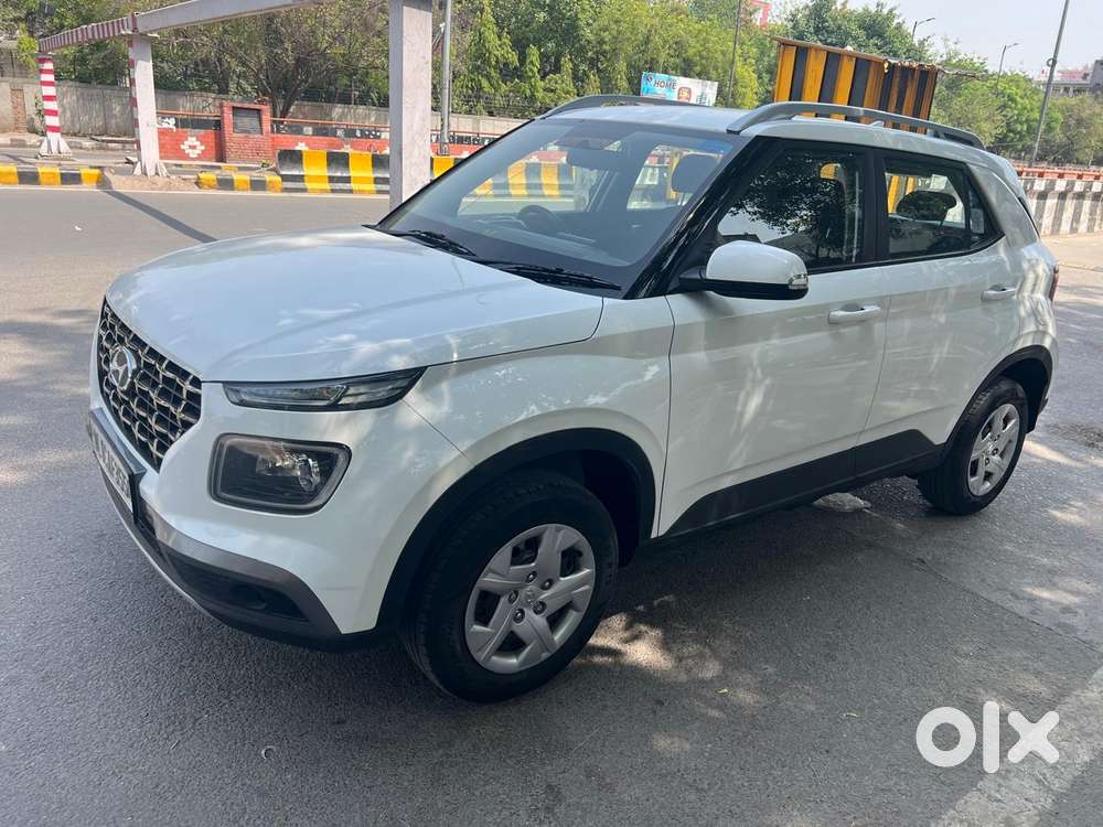 Hyundai Venue S Plus Mt 1.2 Kappa, 2022, Petrol