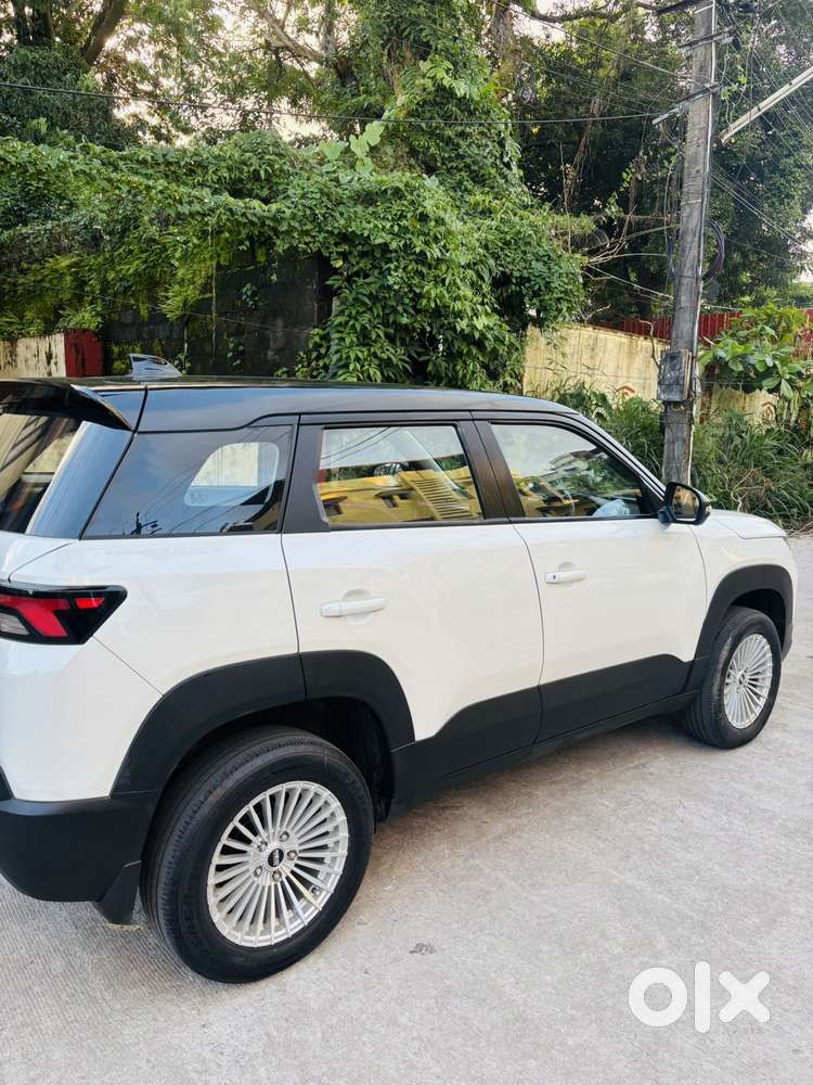 Maruti Suzuki Brezza 1.5 Zxi Smart Hybrid, 2023, Petrol