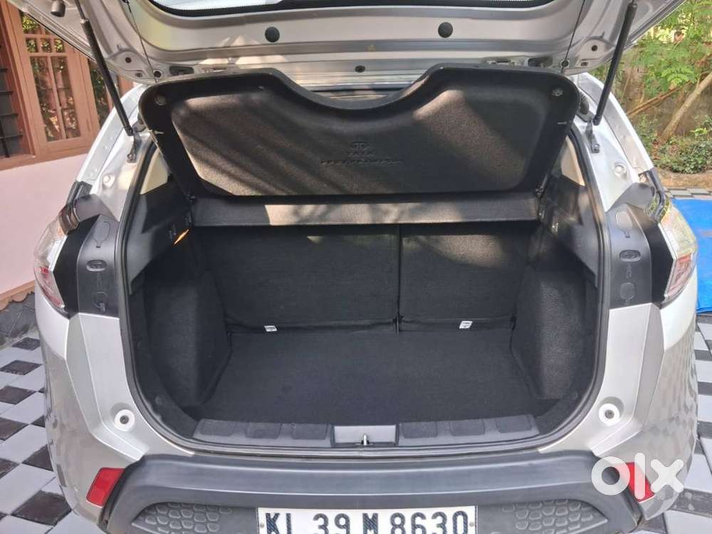 Most Spacious Tata Nexon Amt 2018