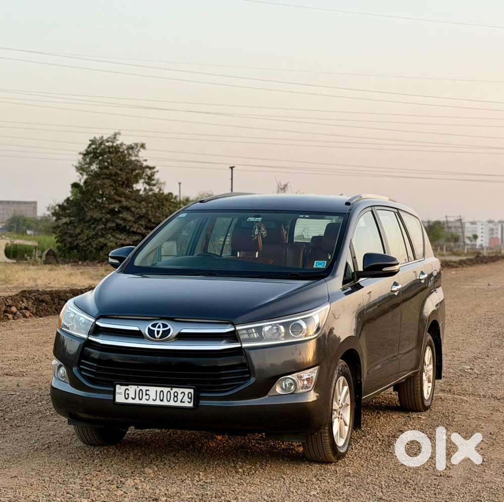 Toyota Innova Crysta 2.4 Vx Mt 8s, 2016, Diesel