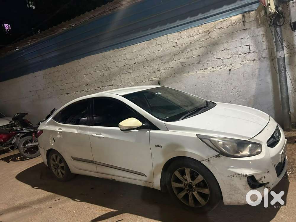 Hyundai Verna Crdi 2011 Car