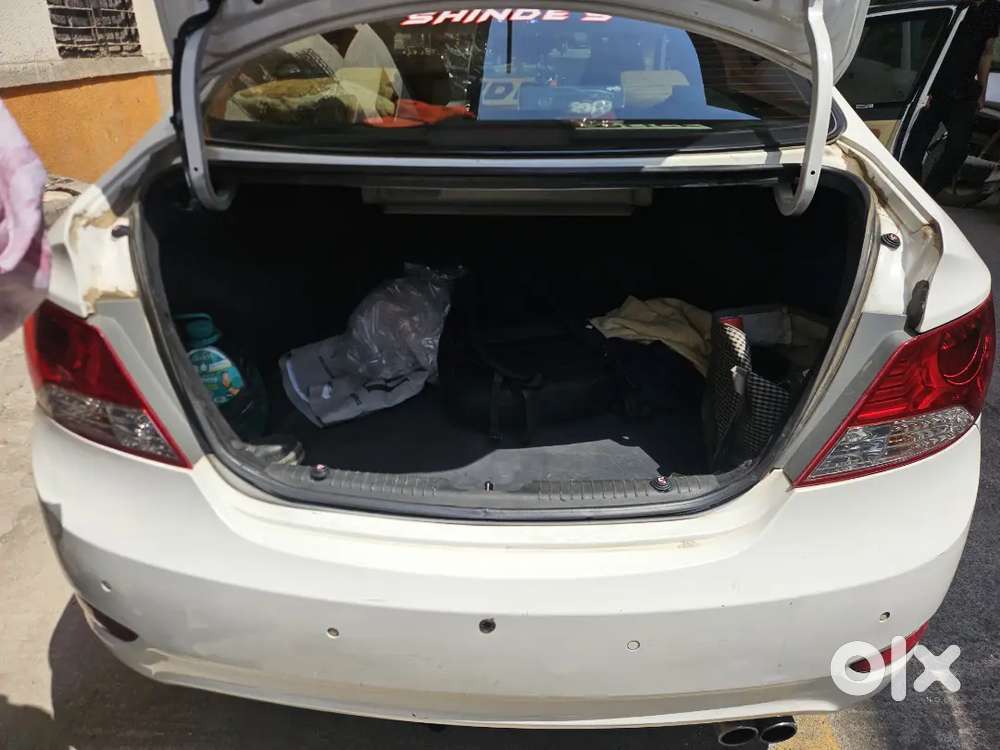 Hyundai Fluidic Verna 2012