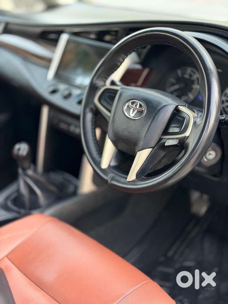 Toyota Innova Crysta 2.4 Gx Mt 8s, 2016, Diesel