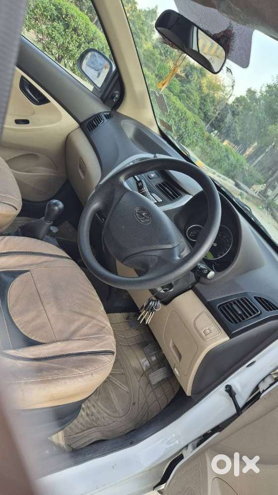 Hyundai Eon Magna +, 2017, Petrol