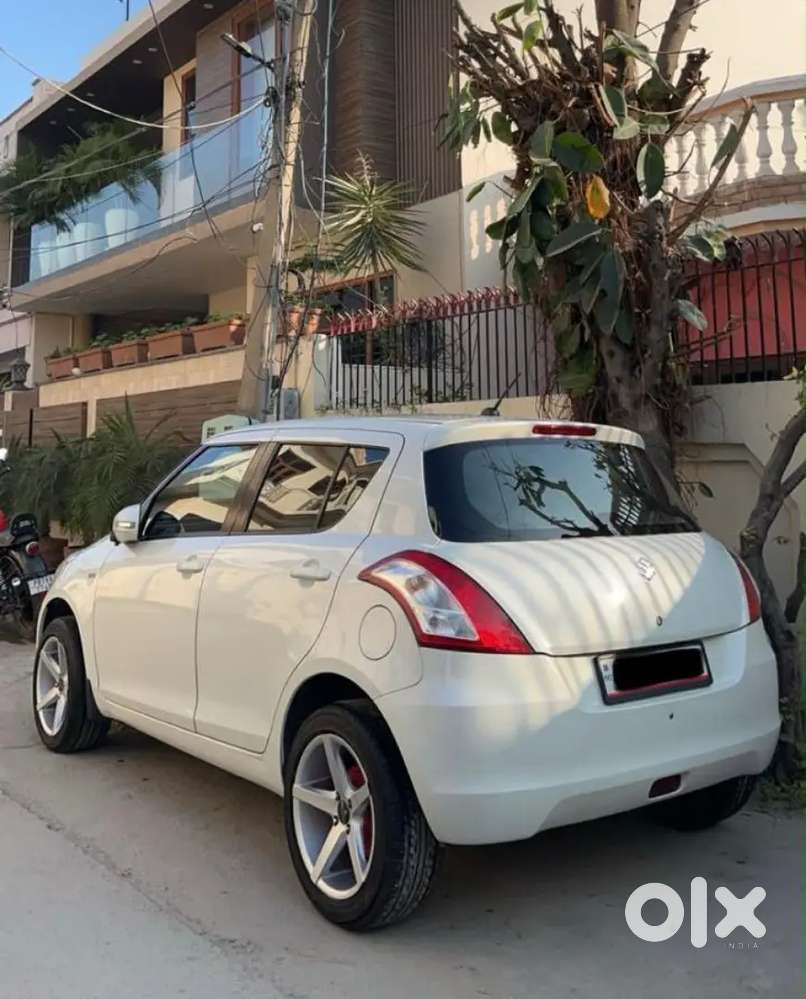Maruti Suzuki Swift Diesel 2014(dec)
