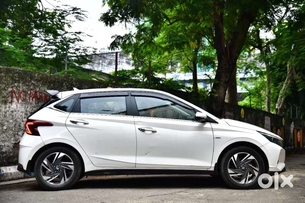 Hyundai I20 Asta (o) 1.0 Turbo Dct, 2023, Petrol