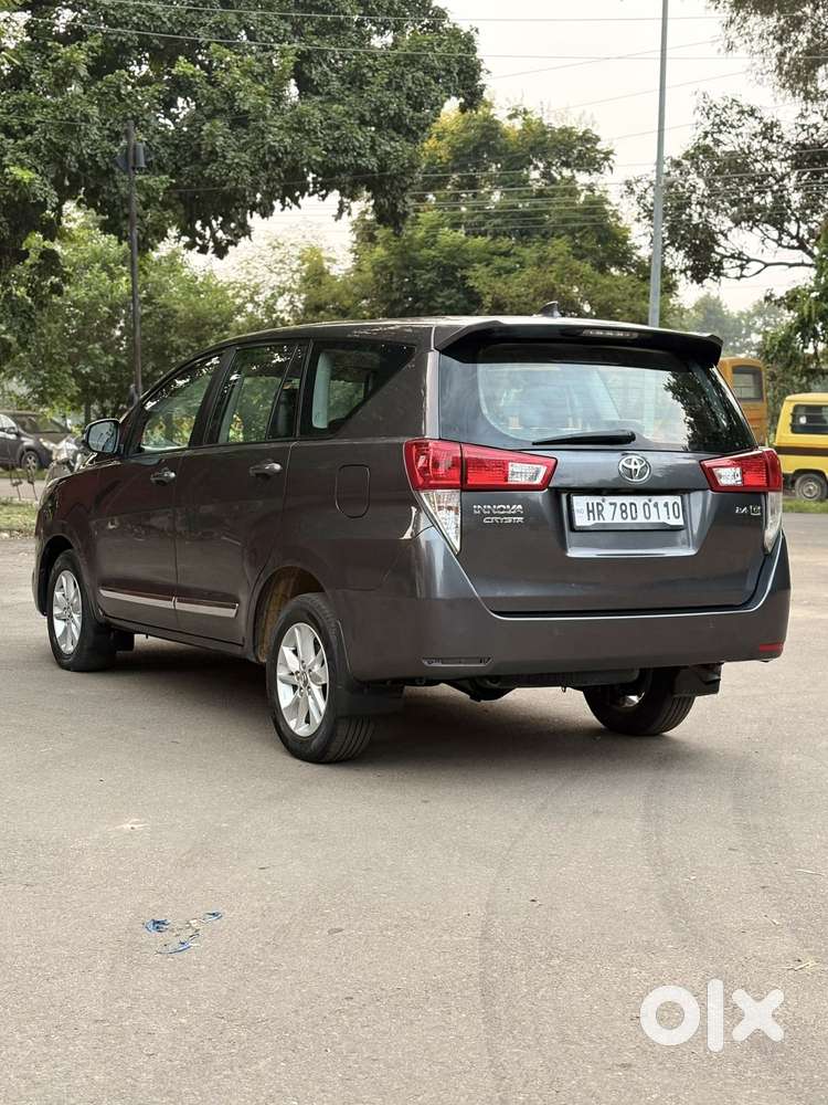 Toyota Innova Crysta 2.4 G Mt 7 Str, 2019, Diesel